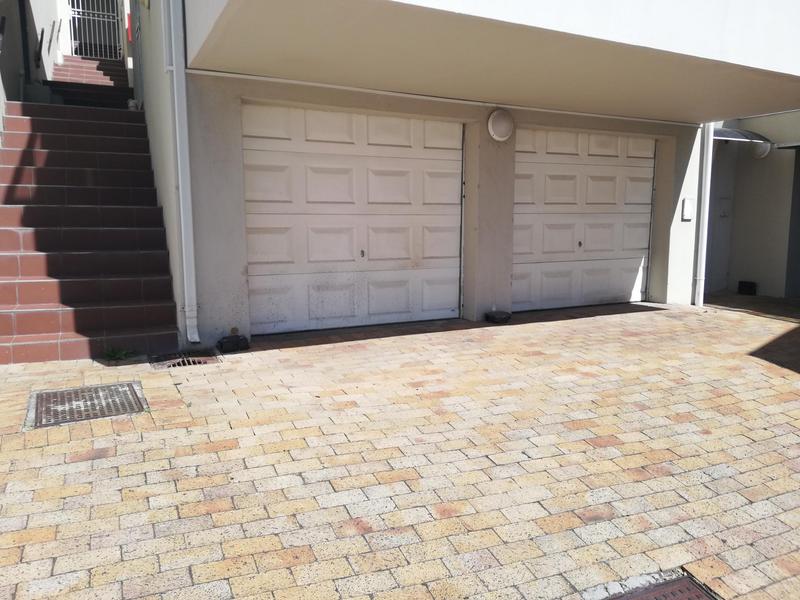 To Let 3 Bedroom Property for Rent in Muizenberg Western Cape